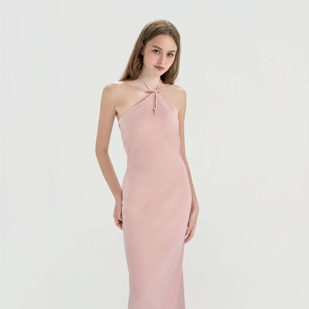 LILA – Đầm lụa dài cổ yếm