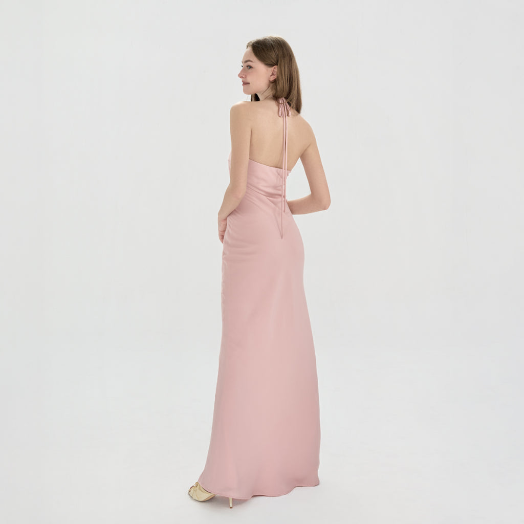 LILA – Đầm lụa dài cổ yếm
